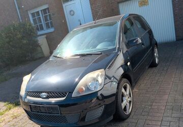Ford Fiesta 74.700 km 1.900 &euro; Neuss 41470
