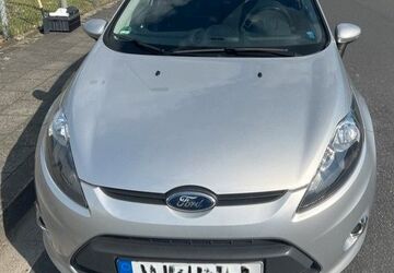 Ford Fiesta 185.870 km 2.600 &euro; Neuss 41466