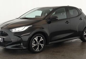 Toyota Yaris 33.100 km 19.984 &euro; Düsseldorf 40233