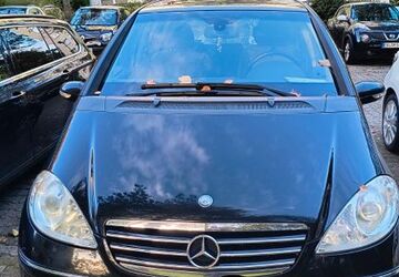 Mercedes-Benz A 150 228.000 km 2.300 &euro; Düsseldorf 40219