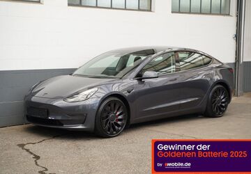 Tesla Model 3 55.085 km 31.950 &euro; Mönchengladbach 41236