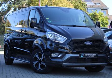 Ford Tourneo Custom 99.215 km 33.999 &euro; Düsseldorf 40625