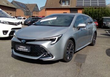 Toyota Corolla 2.500 km 30.980 &euro; Viersen 41748