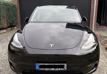 Tesla Model Y 22.000 km 38.000 &euro; Viersen 41748