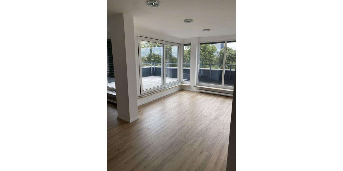 Etagenwohnung Düsseldorf Mörsenbroich - 3 Zimmer, 111 m&sup2;, 1.311&euro; | Angebot:27352425