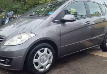 Mercedes-Benz A 160 178.000 km 3.890 &euro; Düsseldorf 40625