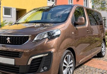 Peugeot Traveller 219.833 km 15.490 &euro; Krefeld 47809