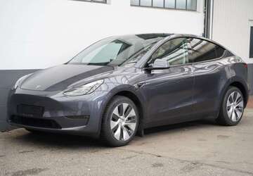 Tesla Model Y 29.709 km 34.950 &euro; Mönchengladbach 41236