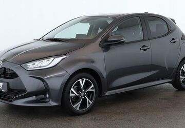 Toyota Yaris 18.300 km 21.484 &euro; Neuss 41464