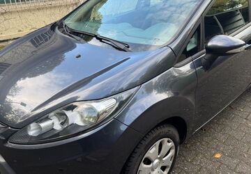 Ford Fiesta 246.000 km 2.950 &euro; Mönchengladbach 41069