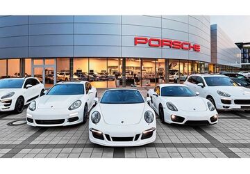 Porsche Panamera 40.670 km 82.900 &euro; Düsseldorf 40468