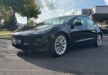 Tesla Model 3 57.142 km 26.790 &euro; Viersen 41748